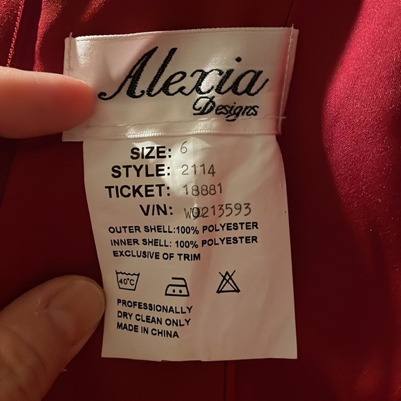 Alexia Designs - 2114 Bead Embellished V-Neck A-Line Dress size 6 Red - Picture 7 of 8